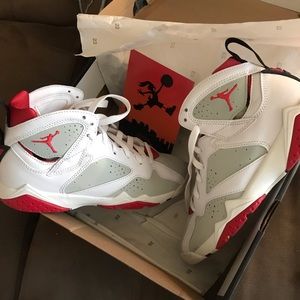 jordan retro 7 looney tunes